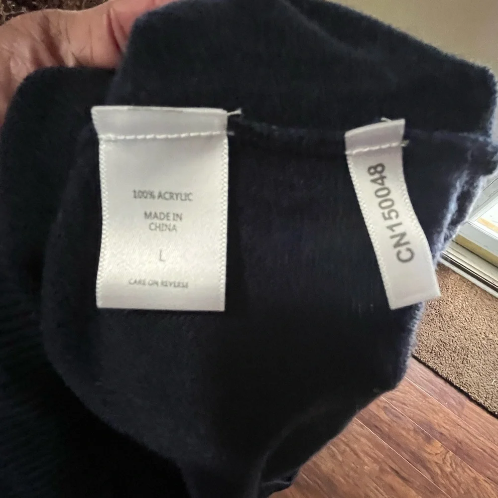 LIKE NEW New York & Company Batwing Sweater - Size: L - Color: Navy Blue